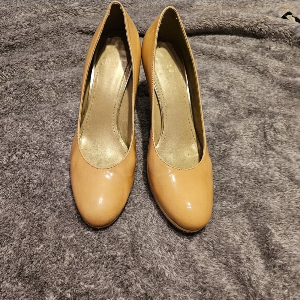 Stuart Weitzman Patent Leather Pumps Size 8.5 Leather Soles Made In Spain